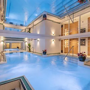 **** Hotel Grand Tonic & Nuxe France